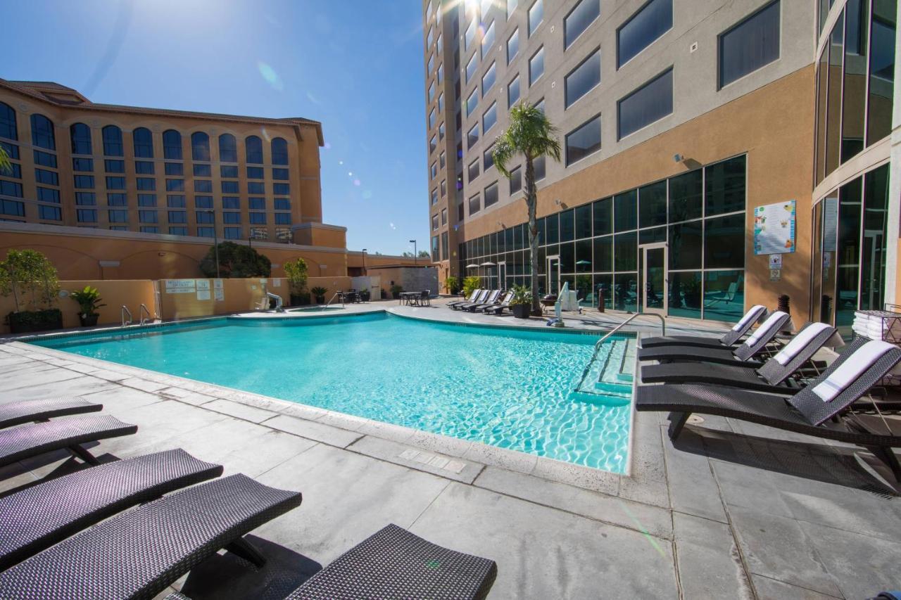 Anaheim Marriott Suites Garden Grove Bagian luar foto
