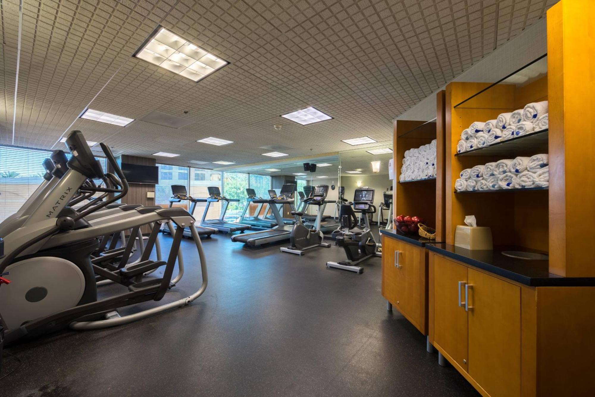 Anaheim Marriott Suites Garden Grove Bagian luar foto
