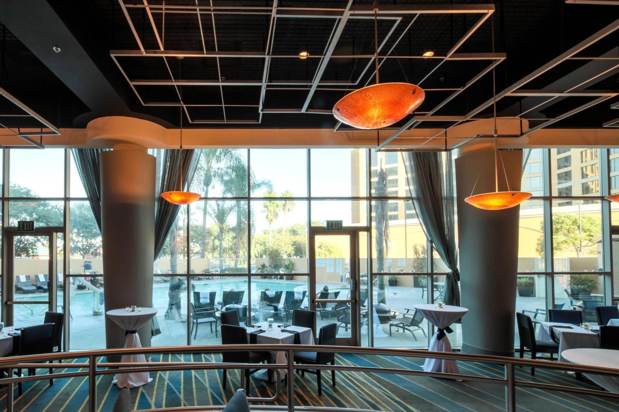 Anaheim Marriott Suites Garden Grove Bagian luar foto